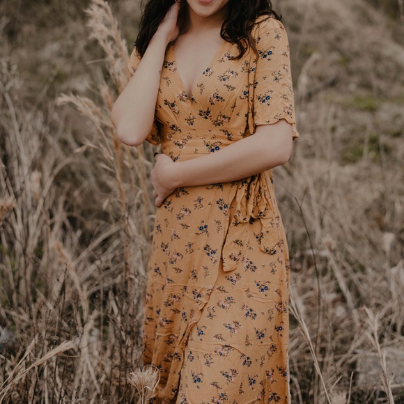 Dresses & Skirts - ❤️1DAY SALE ❤️💕Mustard Yellow Wrap Dress💕